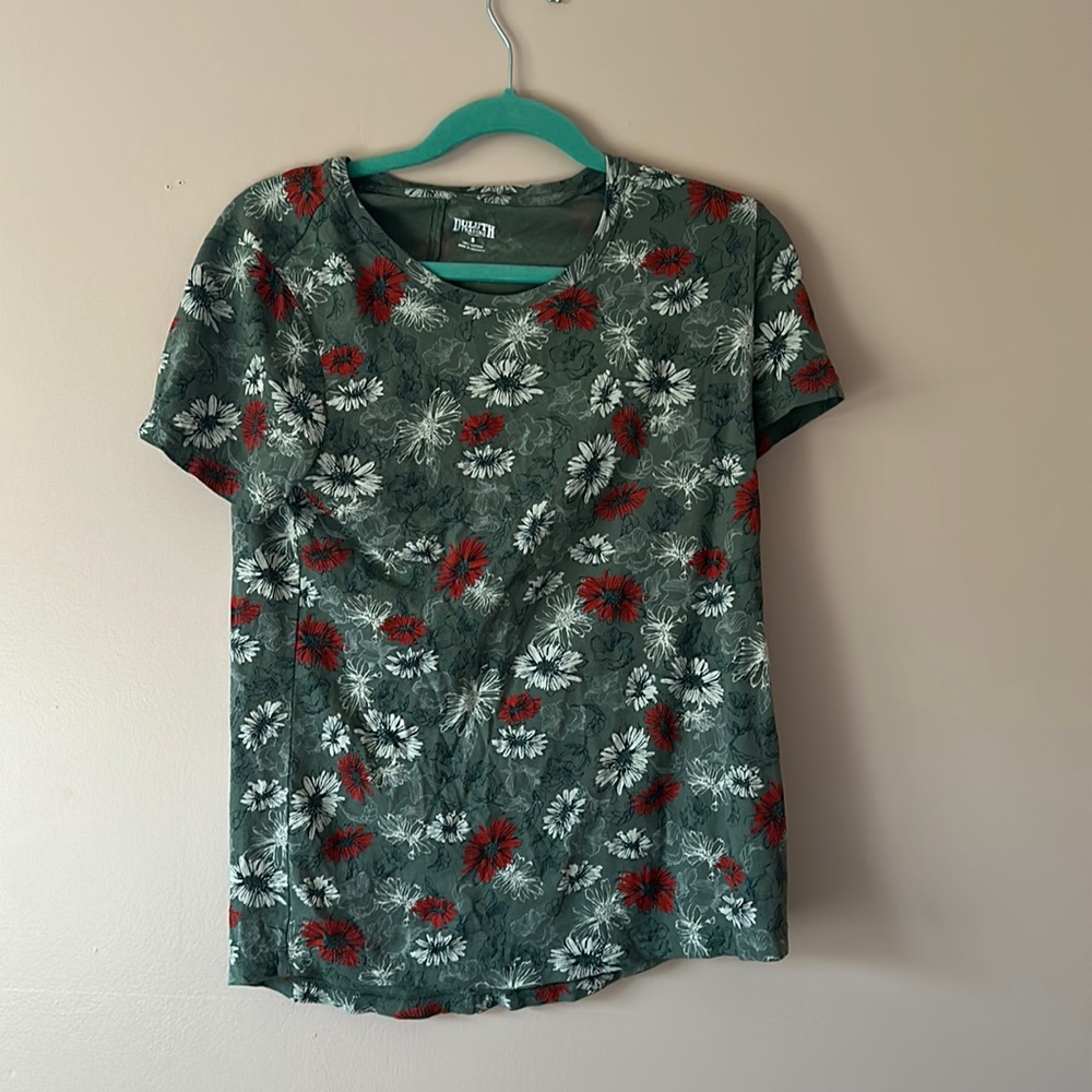 Duluth floral fitted Tshirt